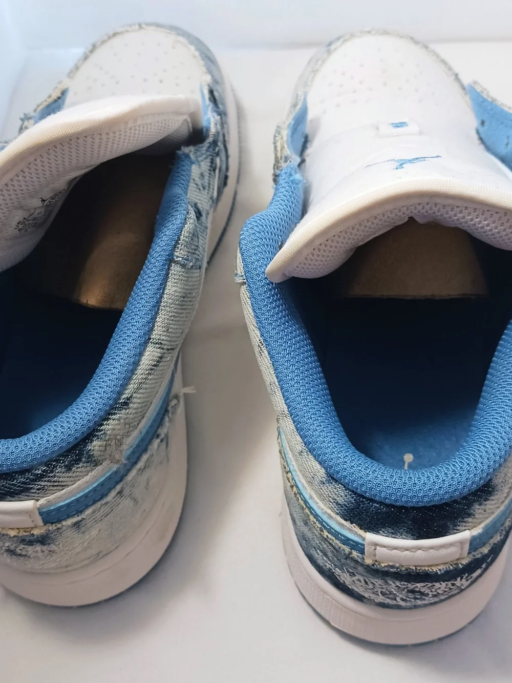 Nike Kids Low-Top Sneakers in White and Light Blue Denim
